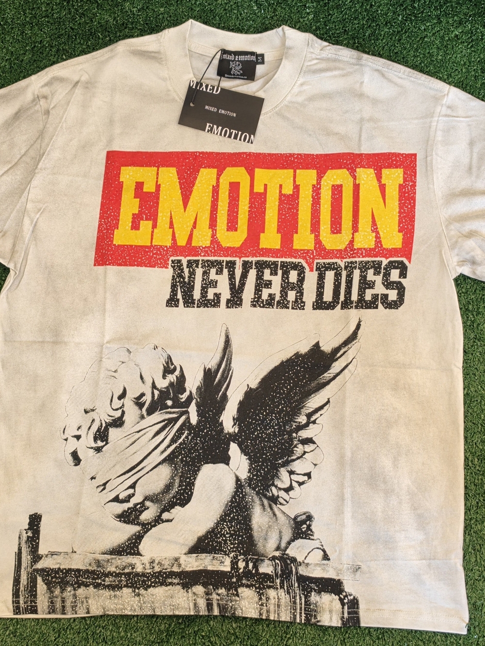 Mixed Emotion "Emotion Never Dies" Graphic Tee - Size Medium (M)